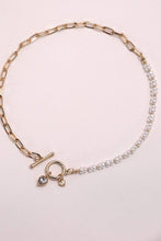 Load image into Gallery viewer, GOLD PEARL HEART CHARM TOGGLE NECKLACE