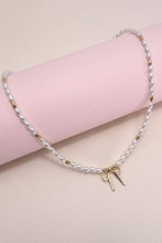 Load image into Gallery viewer, BOW RIBBON PEARL GOLD MIX CHAIN NECKLACE