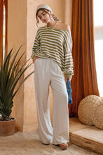 Load image into Gallery viewer, Social Moment Pullover