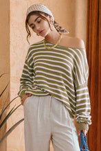 Load image into Gallery viewer, Social Moment Pullover