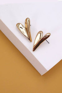 GOLD HEART DESIGN STUD EARRINGS