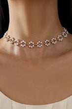 Load image into Gallery viewer, CLASSIC FLOWER PEARL CHOKER NECKLACE