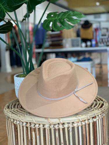 Tan Bow Hat